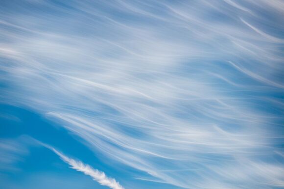 Перистые облака / Cirrus clouds — created by AI